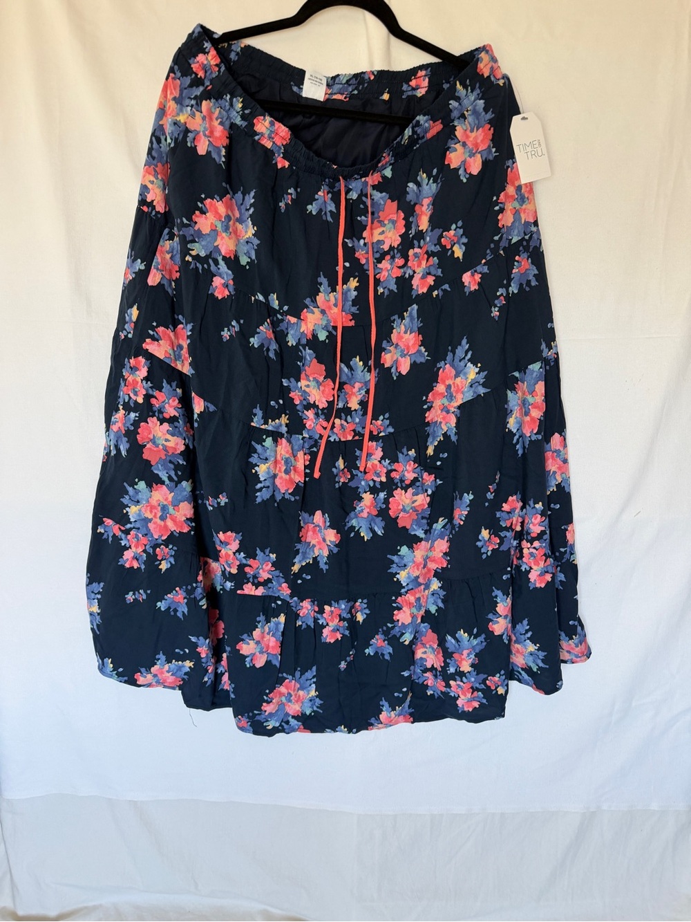 Time and true navy and pink floral skirt XL NWT